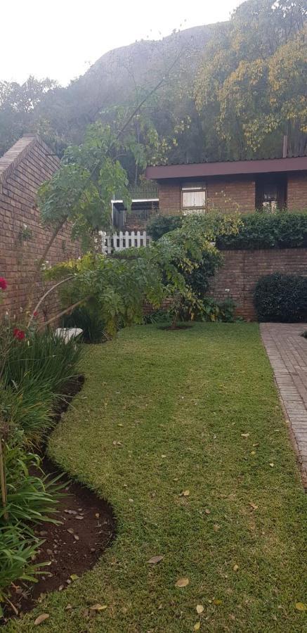 Mia Hills Guest House Hartbeespoort Exterior photo